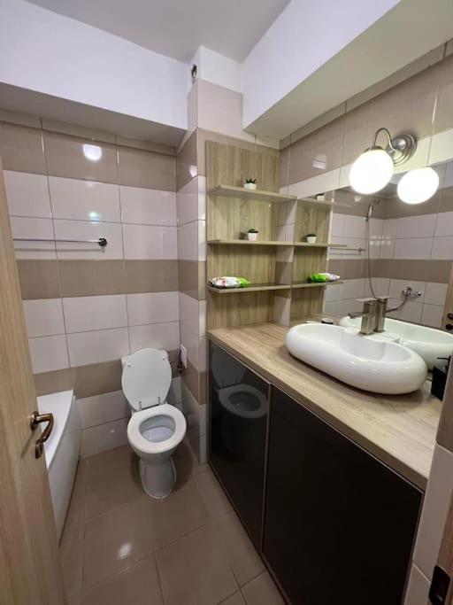 Studio Downtown Apartment Bukares Bagian luar foto